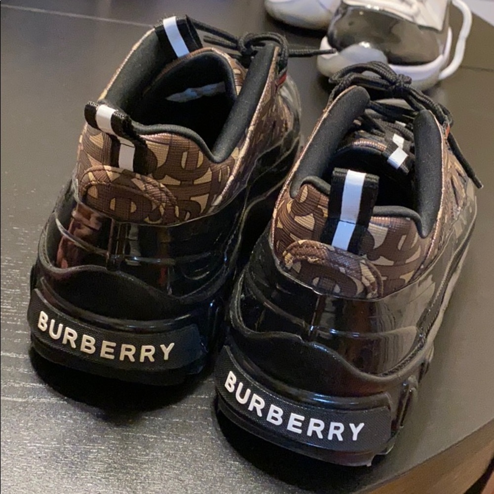 Burberry joggers